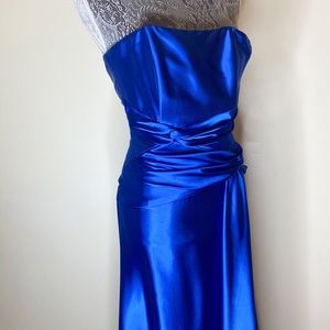Beautiful royal blue prom dress